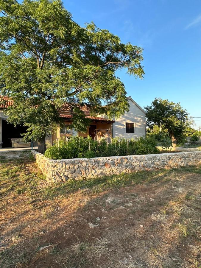 Relax And Unwind: Family-Friendly House Near Zadar In Zagrad Villa Bagian luar foto
