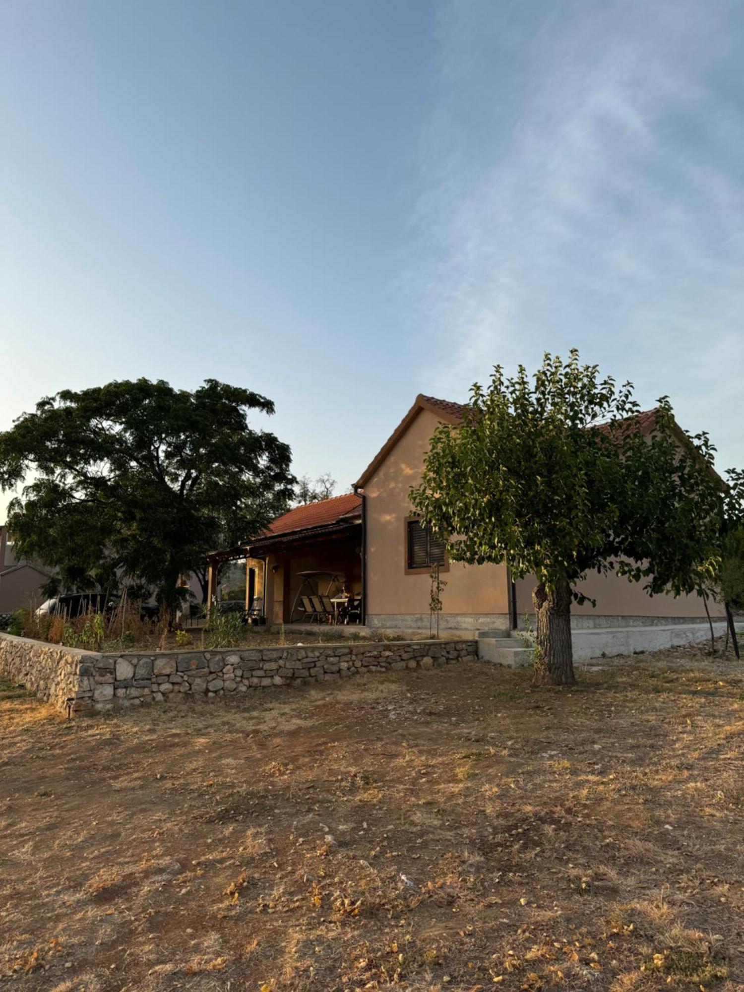 Relax And Unwind: Family-Friendly House Near Zadar In Zagrad Villa Bagian luar foto